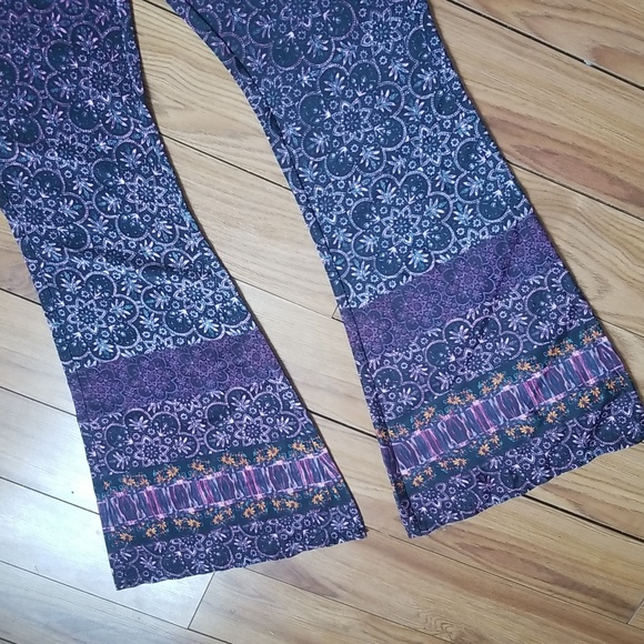 Like new! La Hearts Mandela Purple Big Flare BOHO Pants Size Medium - Picture 13 of 15
